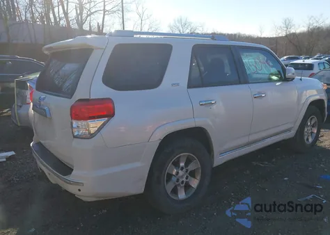 2010 Toyota 4Runner Sr5 V6 z USA, uszkodzony, nr VIN JTEBU5JR9A5007150